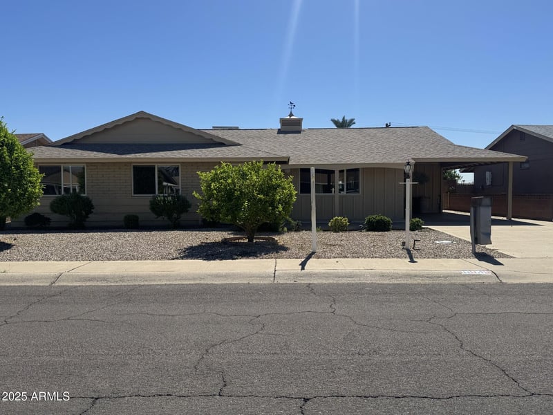 10035 Riviera Dr, Sun City, AZ 85351