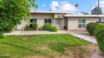 10036 Lancaster Dr, Sun City, AZ 85351