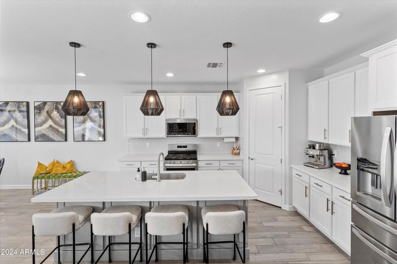 10037 E Rubidium Ave, Mesa, AZ 85212