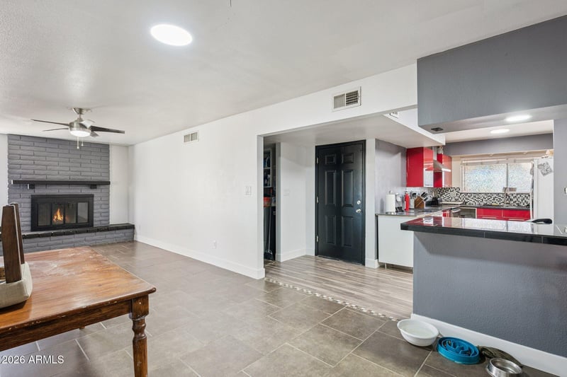 10037 43rd Ave, Phoenix, AZ 85051
