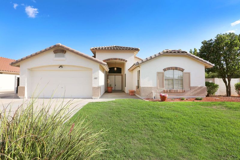 10037 W Potter Dr, Peoria, AZ 85382