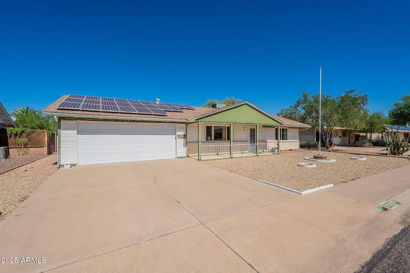 10038 Clair Dr, Sun City, AZ 85351