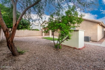 1004 Beverly Ln, Phoenix, AZ 85023