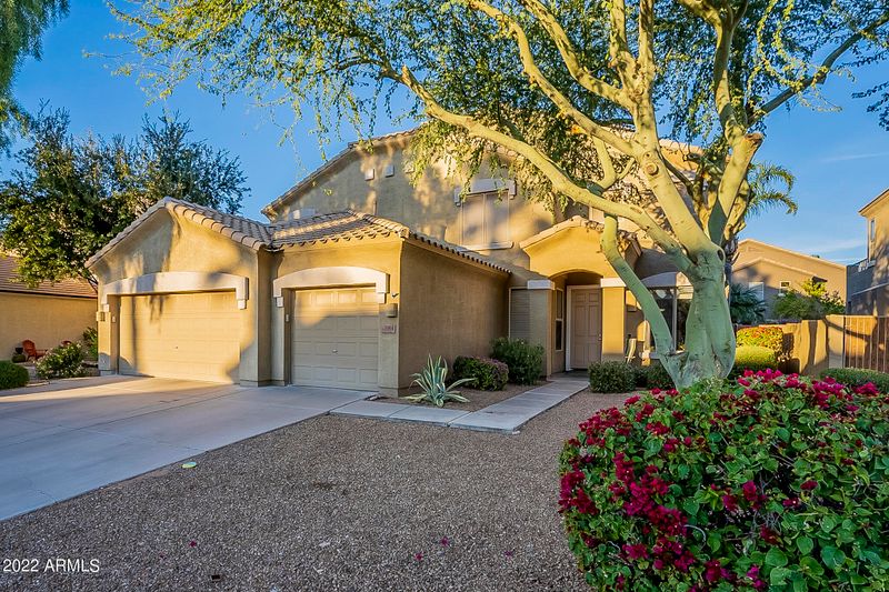 1004 E Stottler Ct, Gilbert, AZ 85296