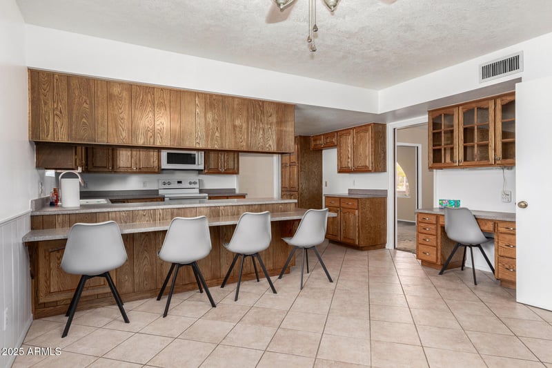 1004 Gemini Dr, Tempe, AZ 85283