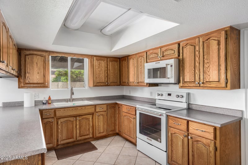 1004 Gemini Dr, Tempe, AZ 85283