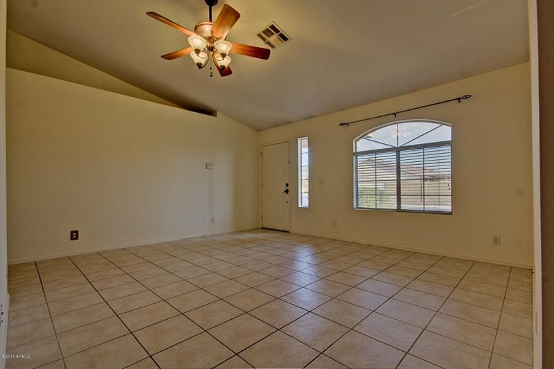 1004 S Wanda Dr, Gilbert, AZ 85296