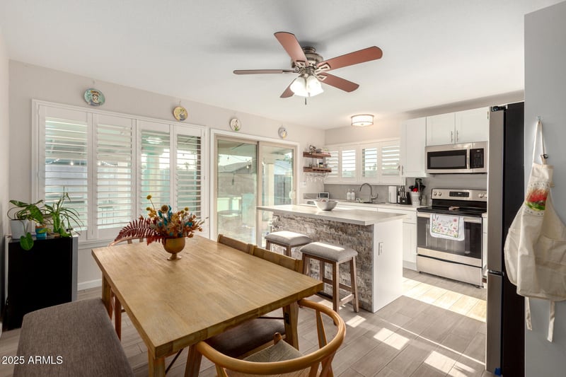1004 Santa Barbara --, Mesa, AZ 85202