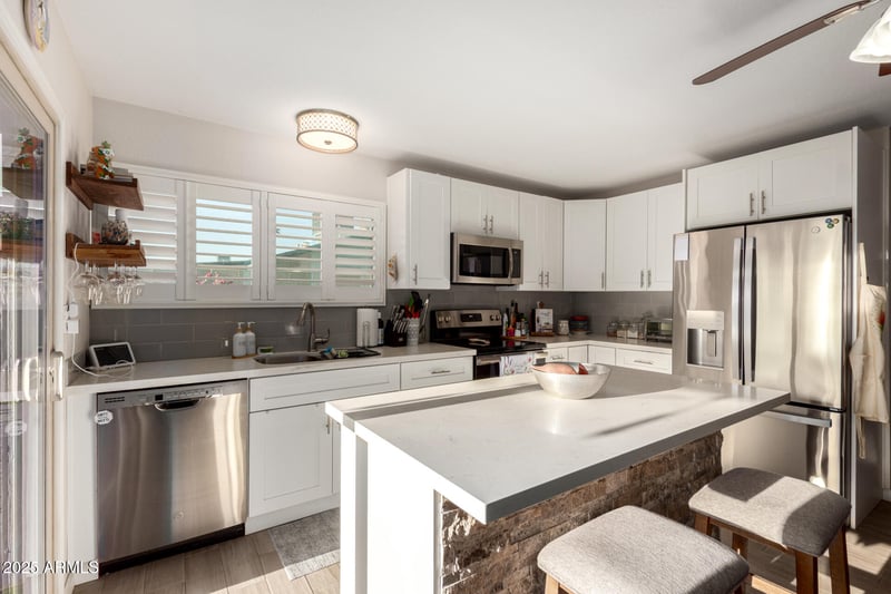 1004 Santa Barbara --, Mesa, AZ 85202