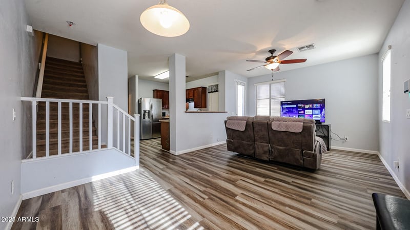 10040 Kingman St, Tolleson, AZ 85353