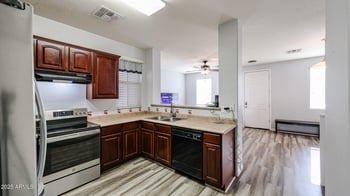 10040 Kingman St, Tolleson, AZ 85353