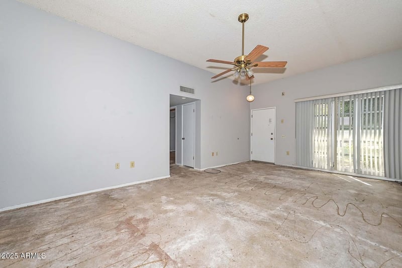10040 Royal Oak Rd #H, Sun City, AZ 85351
