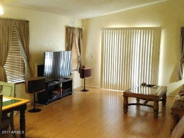 10040 W Montecito Ave, Phoenix, AZ 85037