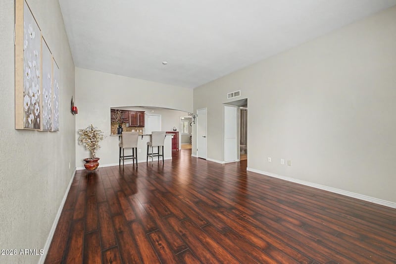 10042 Hawthorn Dr, Sun City, AZ 85351