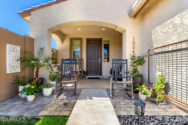 10043 Foothill Dr, Peoria, AZ 85383