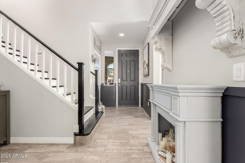 10043 Foothill Dr, Peoria, AZ 85383