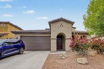 10043 Los Gatos Dr, Peoria, AZ 85383