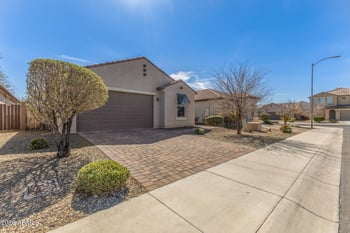 10043 Robin Ln, Peoria, AZ 85383
