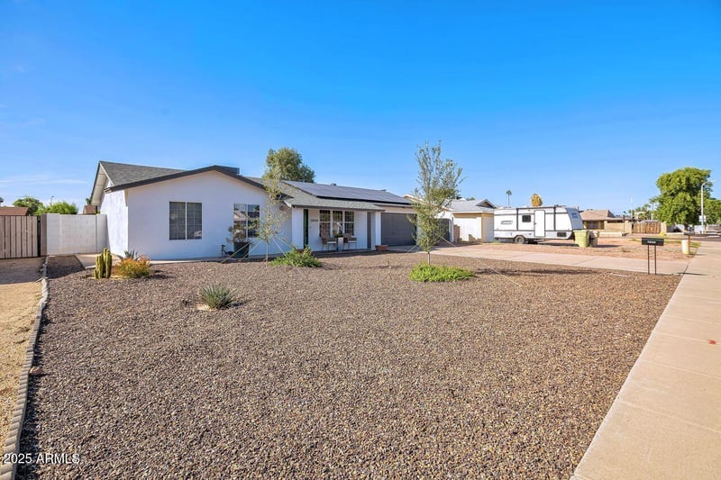 10044 47th Ave, Glendale, AZ 85302