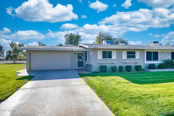 10046 Lakeview Cir, Sun, AZ 85351