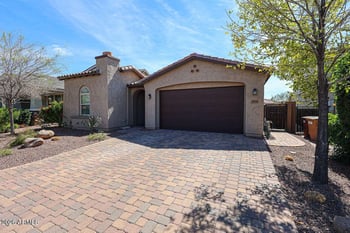 10049 Angels Ln, Peoria, AZ 85383