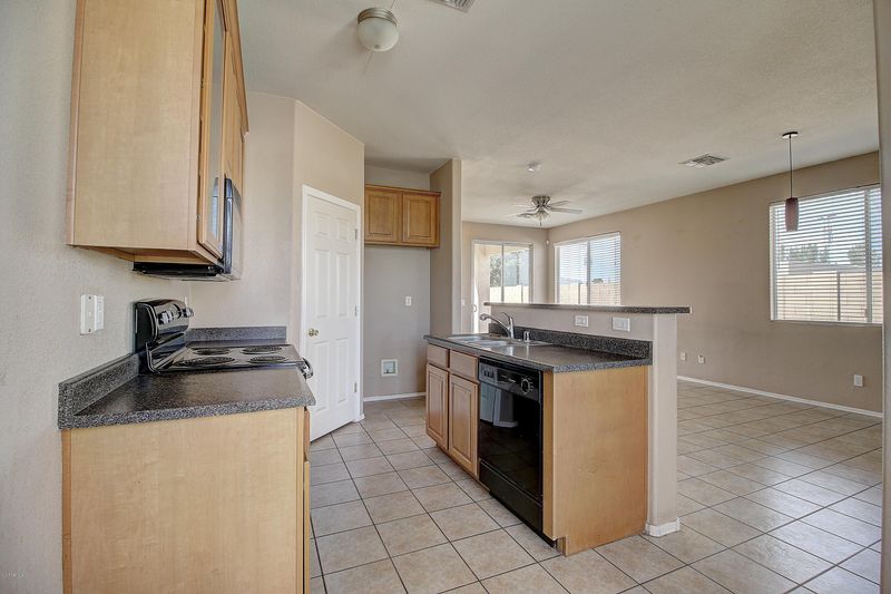 1005 E Chambers St, Phoenix, AZ 85040