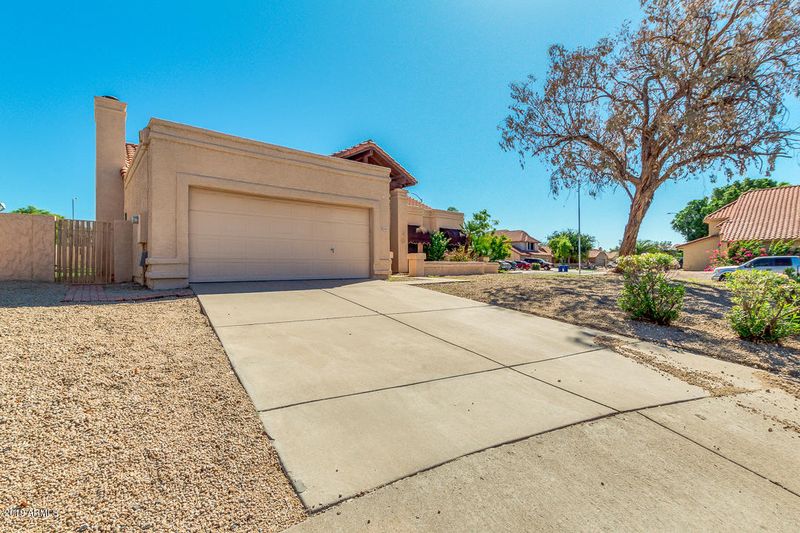 1005 N Sandal Cir, Mesa, AZ 85205