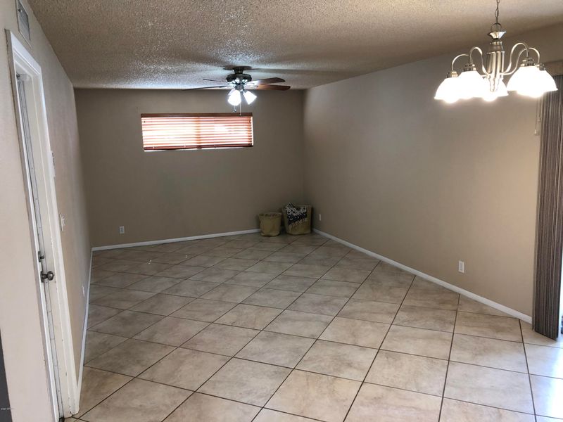 1005 W Hickory St, Mesa, AZ 85201