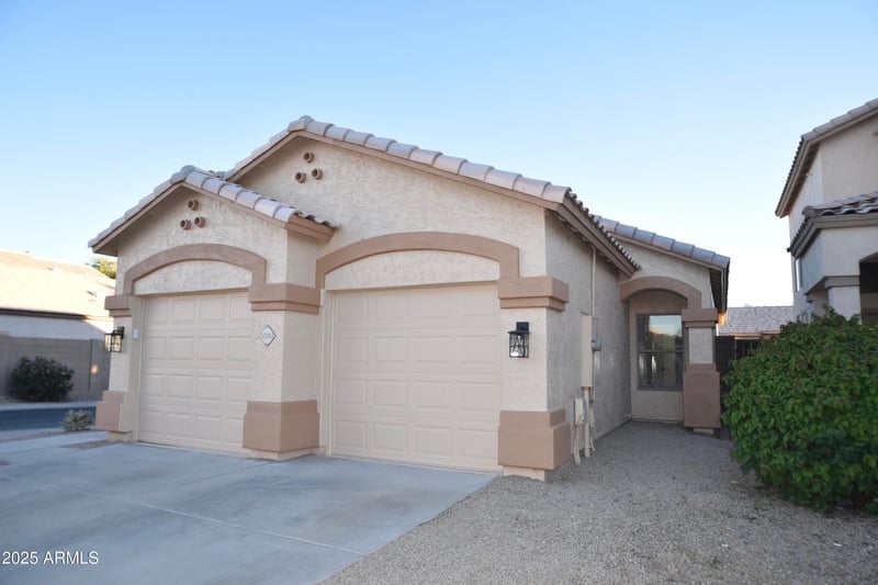 10053 Capri Ave, Mesa, AZ 85208