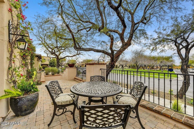 10056 E Flathorn Dr, Scottsdale, AZ 85255