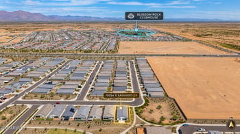 10056 S Saguaro Dr, Apache Junction, AZ 85120