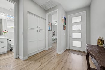 10058 Theorem Dr, Mesa, AZ 85212