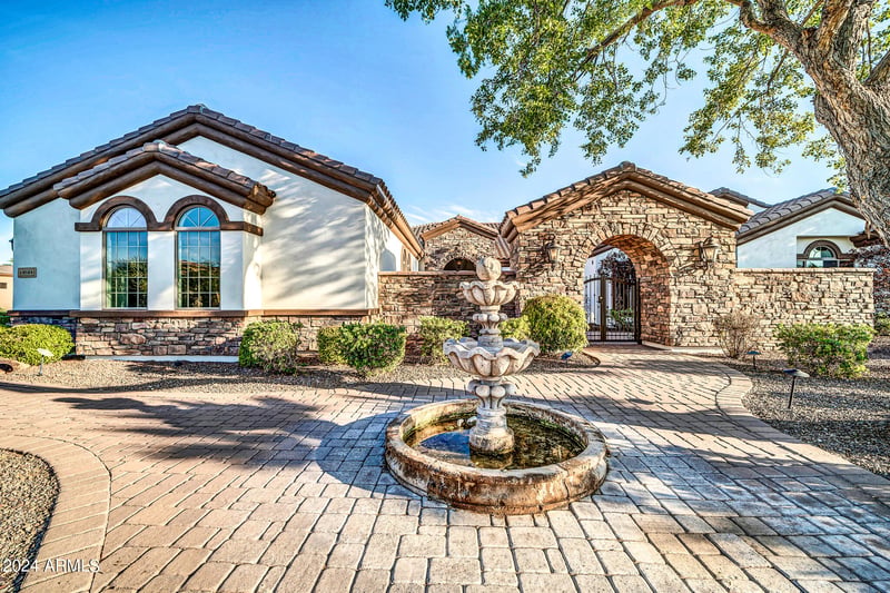10059 W Villa Lindo Dr, Peoria, AZ 85383