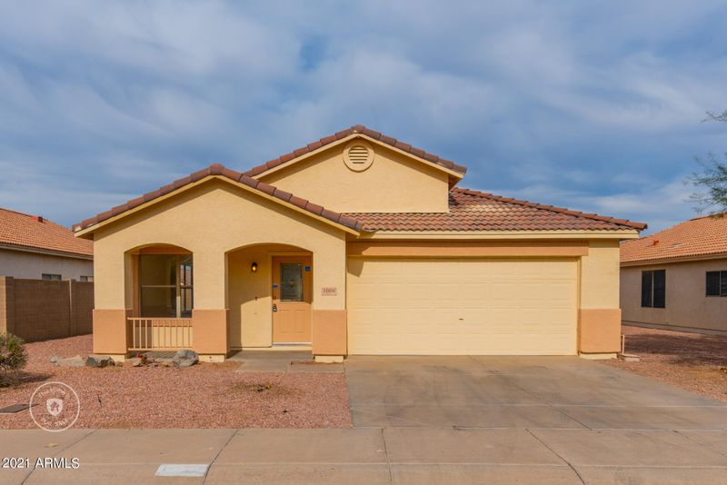 1006 E Milada Dr, Phoenix, AZ 85042