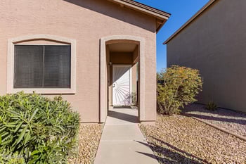 1006 Renegade Trl, San Tan Valley, AZ 85143