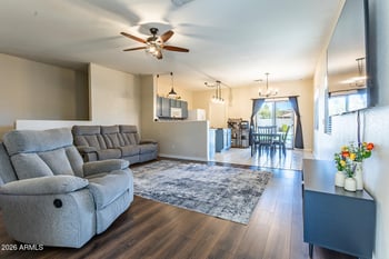 1006 Renegade Trl, San Tan Valley, AZ 85143