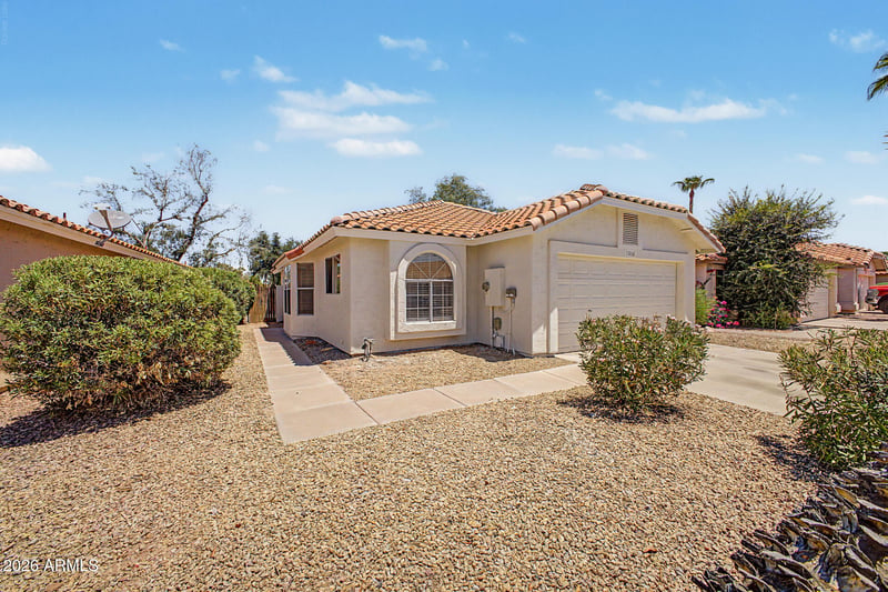 1006 Redondo Dr, Gilbert, AZ 85233