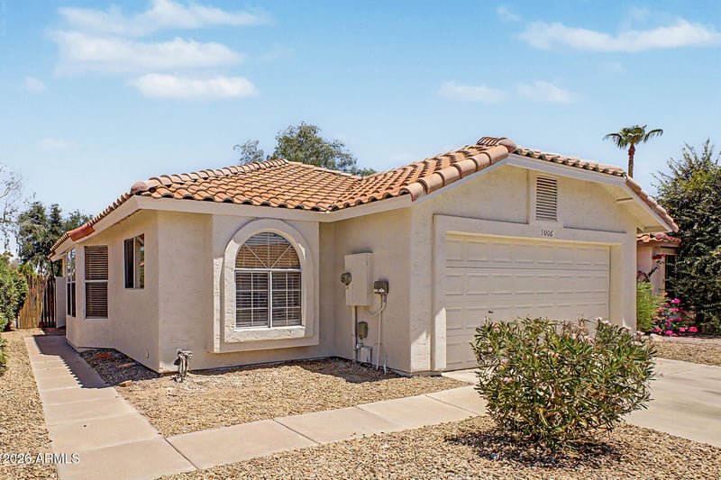 1006 Redondo Dr, Gilbert, AZ 85233