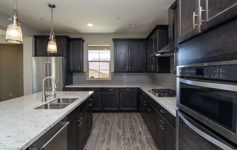 10062 E Bell Rd, Scottsdale, AZ 85260