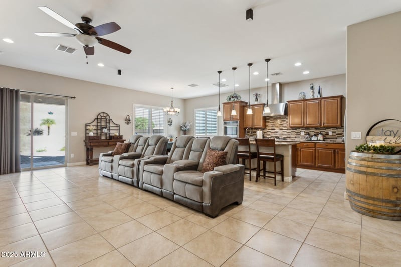 10062 Redbird Rd, Peoria, AZ 85383