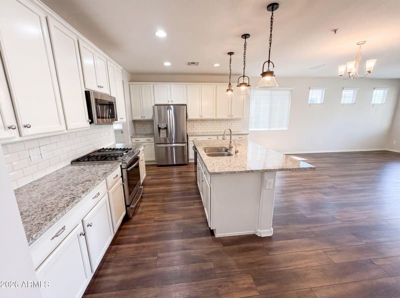 10066 Cashman Dr, Peoria, AZ 85383