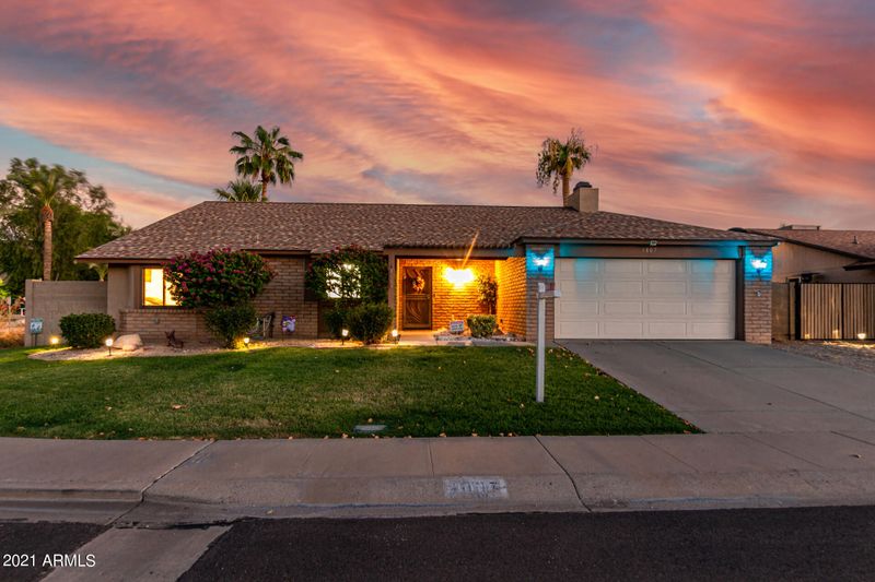 1007 E Aire Libre Ave, Phoenix, AZ 85022