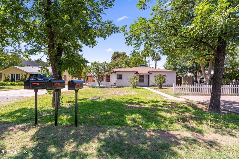 1007 E Medlock Dr, Phoenix, AZ 85014