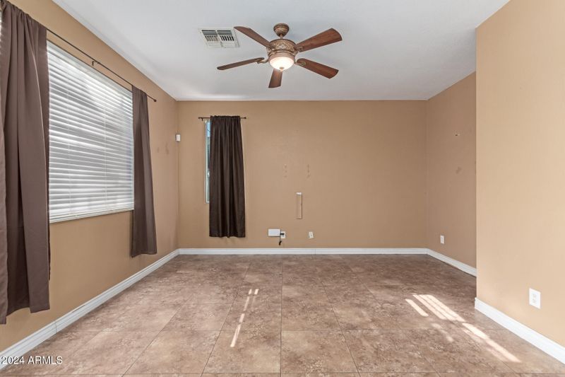 1007 E Sunland Ave, Phoenix, AZ 85040
