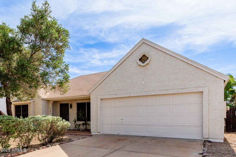 1007 Oraibi Dr, Phoenix, AZ 85024