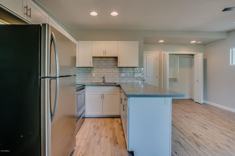 1007 S Mariana St, Tempe, AZ 85281