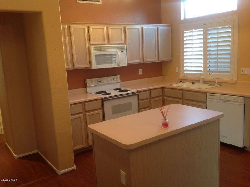 1007 W Cooley Dr, Gilbert, AZ 85233