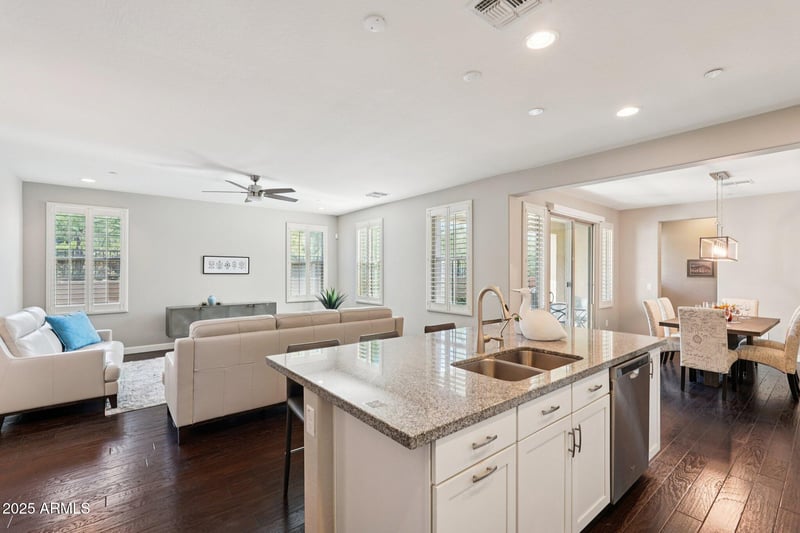 10072 Bell Rd, Scottsdale, AZ 85255