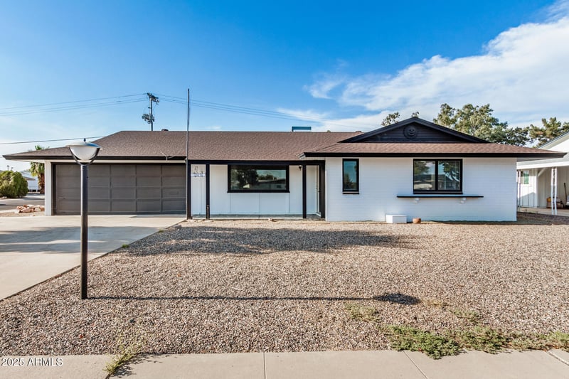 10076 Peoria Ave, Sun City, AZ 85351