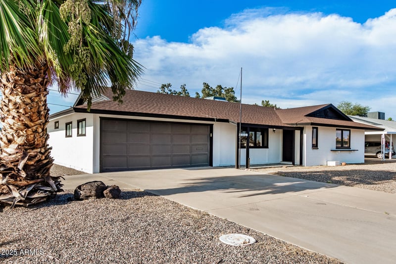 10076 Peoria Ave, Sun City, AZ 85351
